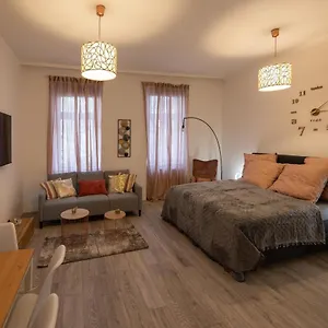 The By Radiant Wien