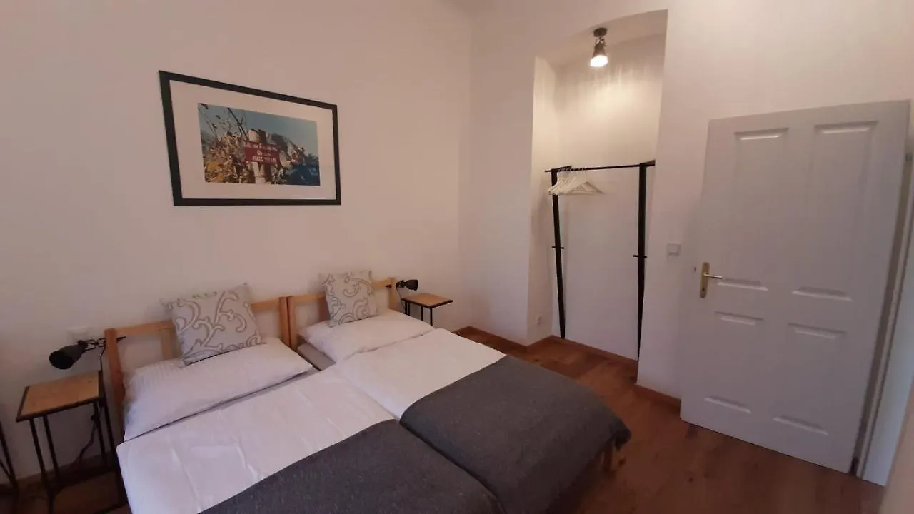 Ferienwohnung Pia'S Gardenview Wien Apartment