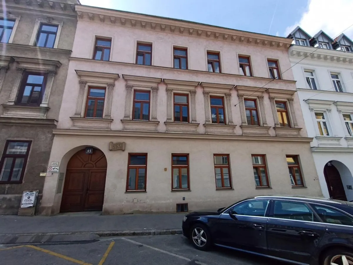 Ferienwohnung Pia'S Gardenview Wien